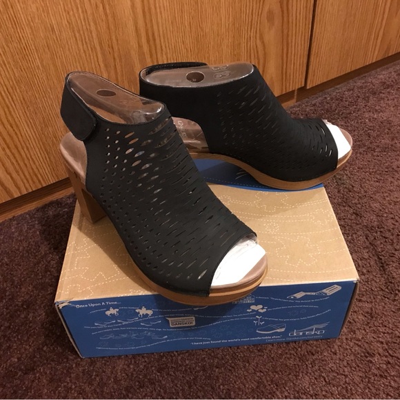 Dansko Danae Sandals - Picture 5 of 7